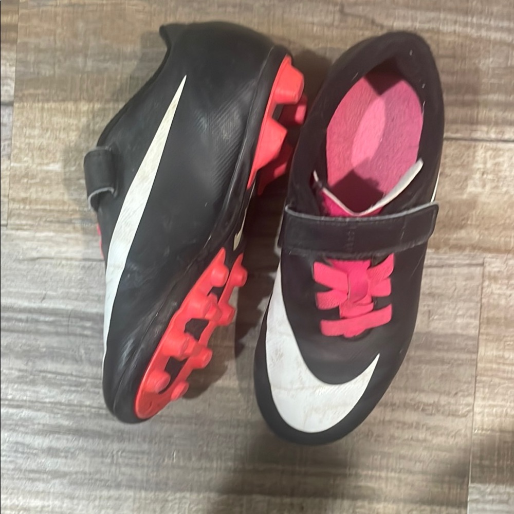 Nike Kids Black and Pink Soccer Cleats size 11